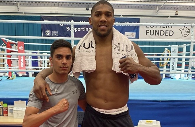 Al-saigh alongside former unified heavyweight champion, Anthony Joshua Photo Credit: @hasan.a_1 Instagram