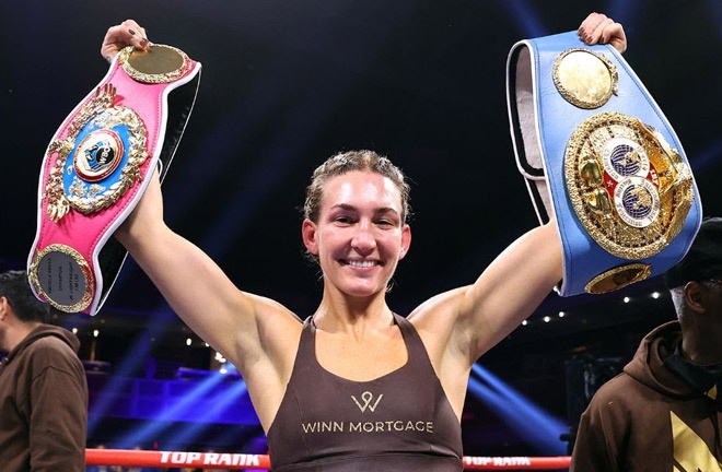 WBO and IBF champion, Mikaela Mayer is a future opponent for the winner Photo Credit: Mikey Williams / Top Rank via Getty Images