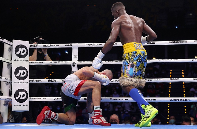 Damian Biacho defended his Spanish super middleweight title for the first time successfully against Guillermo Rivero. Photo Credit: Matchroom Boxing.