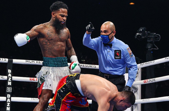 Montana Love dismantled Carlos Diaz in three rounds Photo Credit: Ed Mulholland/Matchroom