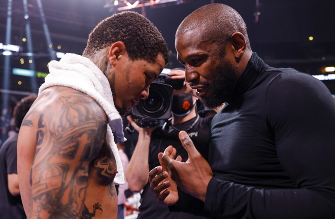 Davis alongside promoter, Floyd Mayweather Jr after beating Cruz Photo Credit: Esther Lin/SHOWTIME