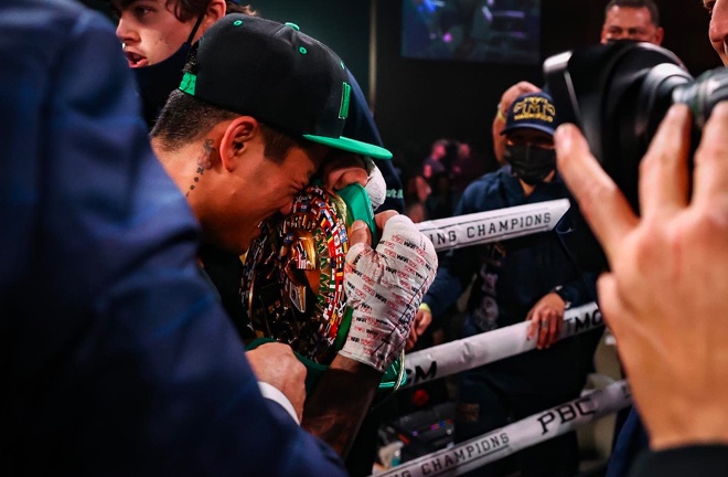 “This is my dream come true.” - said an emotional Mark Magsayo after being awarded the WBC Featherweight crown against Gary Russell Jr last night. Photo Credit Showtime Boxing (Twitter).