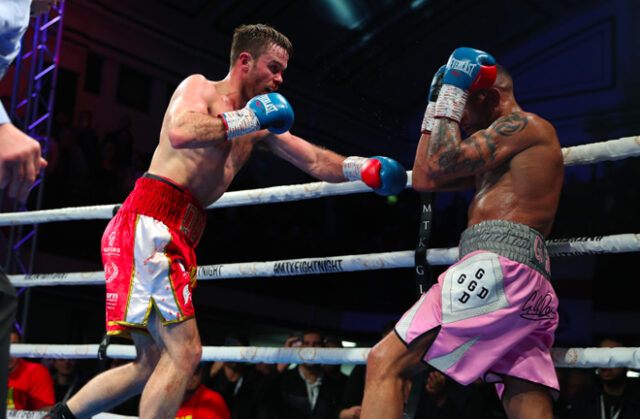 A brilliant performance put in at York Hall last night from the undefeated middleweight star Danny Dignum against Grant Dennis. Photo Credit: MTK Global (Twitter).