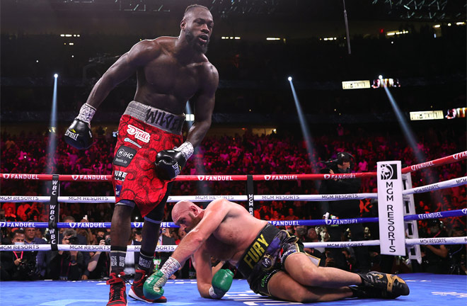 Fury had to climb off the canvas twice to beat Wilder Photo Credit: Mikey Williams / Top Rank