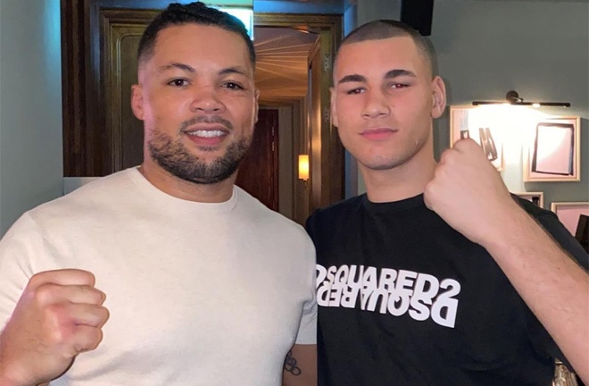 Fletcher alongside managerial stablemate, Joe Joyce Photo Credit: @tommy.fletcher7 Instagram