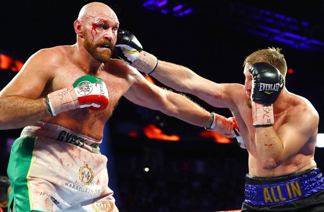 Wallin opened a wide cut on Fury before losing by unanimous decision in 2019 Photo Credit: Mikey Williams/Top Rank