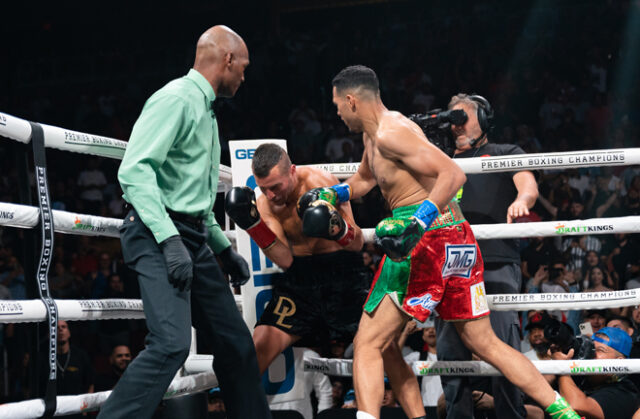 Benavidez (26-0, 23 KOs) pounced on David Lemieux (43-5, 36 KOs) from the opening bell. Photo Credit: Premier Boxing Champions.