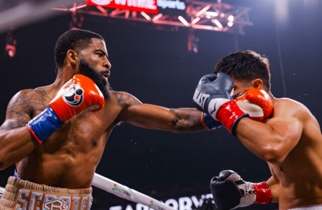 Stephen Fulton Jr put on a masterclass against Daniel Roman last night. Photo Credit: Showtime Boxing (Twitter).