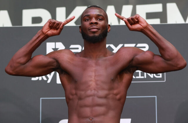 Chris Kongo clashes with Sebastian Formella at the SSE Arena on Saturday Photo Credit: BOXXER/Lawrence Lustig