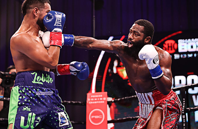 Broner fights for the first time since beating Santiago in February 2021 Photo Credit: Amanda Westcott/SHOWTIME