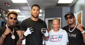 Anthony Joshua alongside Ronnie Shields and the Charlo brother in the USA last year