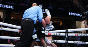 Montana Love was disqualified in the 6th round for pushing his opponent Stevie Spark over the ropes, gifting the Australian a stunning victory. Photo Credit: DAZN Boxing (Twitter)