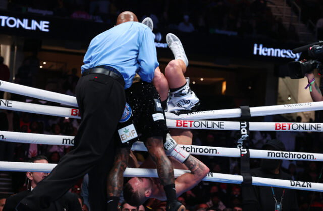 Montana Love was disqualified in the 6th round for pushing his opponent Stevie Spark over the ropes, gifting the Australian a stunning victory. Photo Credit: DAZN Boxing (Twitter)