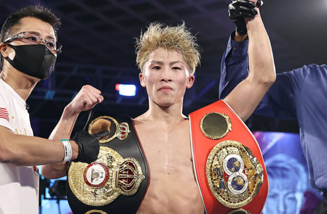 Naoya Inoue stopped Paul Butler in the 11th round to become undisputed bantamweight champion in Tokyo Photo Credit: Mikey Williams/Top Rank