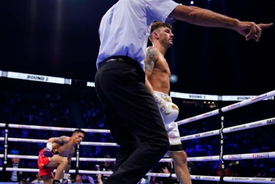 Leigh Wood dropped Mauricio Lara in the second round on his way to a Unanimous Decision victory over Mauricio Lara. Photo Credit: Matchroom Boxing (Twitter).
