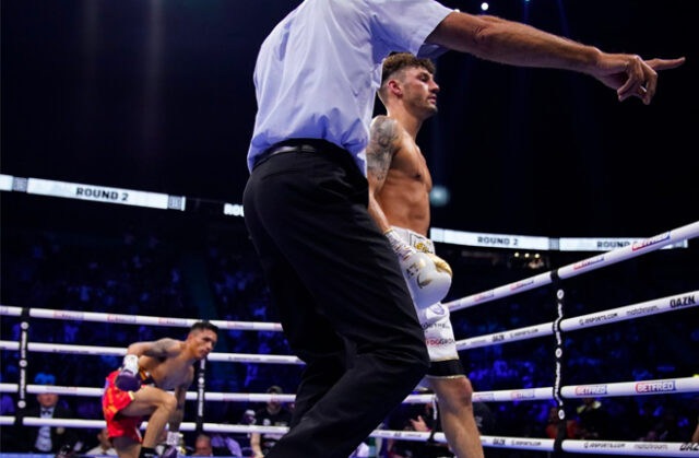Leigh Wood dropped Mauricio Lara in the second round on his way to a Unanimous Decision victory over Mauricio Lara. Photo Credit: Matchroom Boxing (Twitter).
