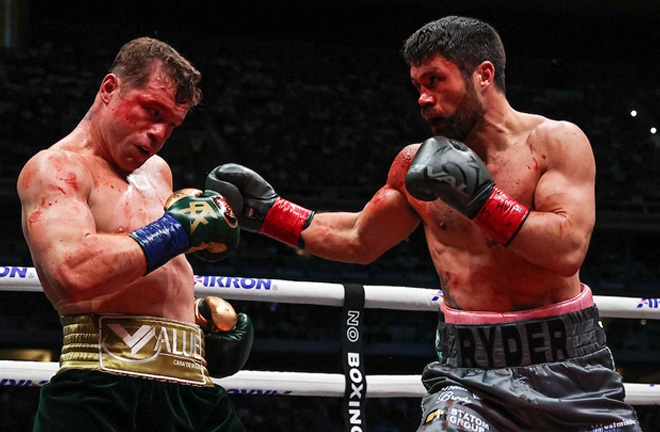 Ryder put in a brave effort despite suffering a gruesome cut Photo Credit: Melina Pizano/Matchroom