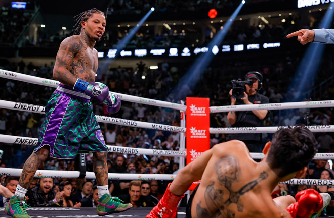 Davis knocked out Garcia in the seventh round of their super fight Photo Credit: Esther Lin/SHOWTIME