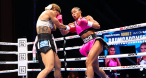 Alycia Baumgardner retains her undisputed crown defeating Christina Linardatou overnight on points with scores of 99-91, & 98-92(x2). Photo Credit: Matchroom Boxing (Twitter).