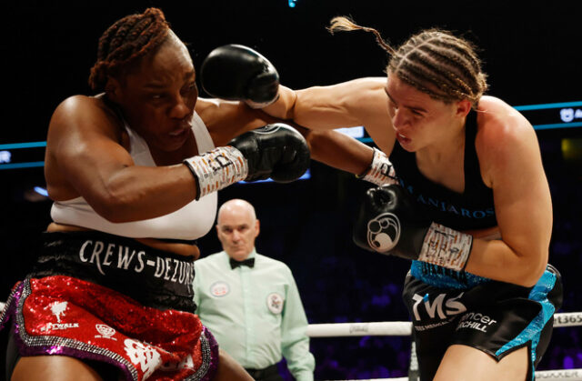 Savannah Marshall defeated Franchon Crews-Dezurn to become the undisputed super middleweight champion of the world.  Photo credit: Boxxer / Lawrence Lustig