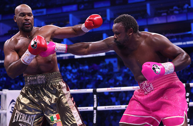 Chisora bounced back from defeat to Fury by outpointing Washington Photo Credit: Mark Robinson/Matchroom Boxing