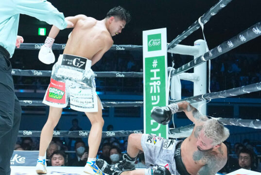 Junto Nakatani stopped Alexandro Santiago to win the WBC bantamweight world title in Japan on Saturday Photo Credit: Naoki Fukuda / Top Rank