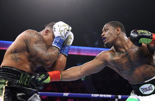 Anderson cruised to victory in Texas. Photo Credit: Mikey Williams Top Rank)