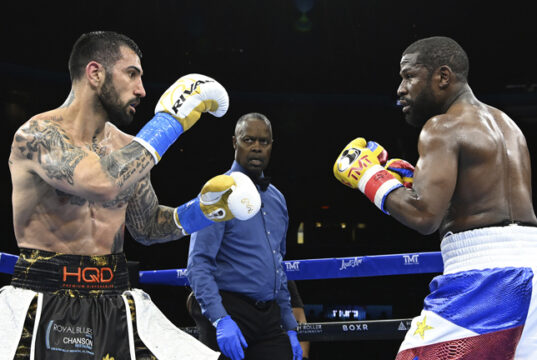 Mayweather put on a clinic in Mexico (Photo Credit: mpi04/MediaPunch/IPx)
