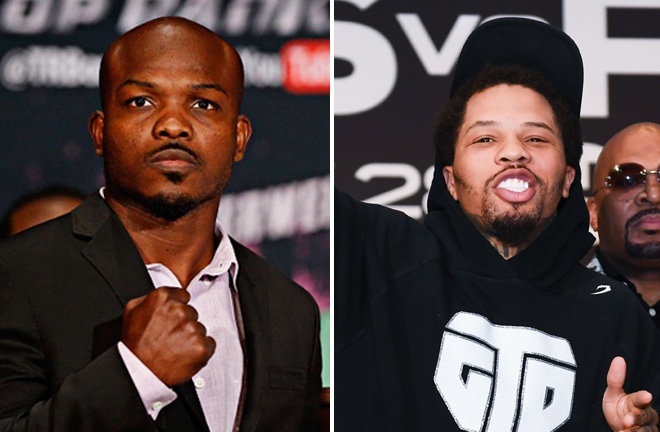 Bradley believes Davis should have fought De Los Santos Photo Credit: Mikey Williams/Top Rank
