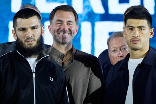 There appeared to be frostiness between Bivol and Beterbiev Photo Credit: Mark Robinson Matchroom Boxing
