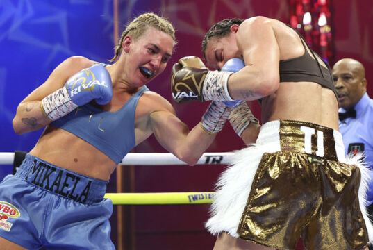 Mikaela Mayer retained her WBO welterweight world title with a second straight win over Sandy Ryan in Las Vegas Photo Credit: Mikey Williams/Top Rank