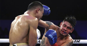 Emanuel Navarrete retained his WBO super featherweight world title with a technical decision win over Charly Suarez in San Diego Photo Credit: Mikey Williams/Top Rank