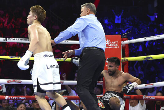 Naoya Inoue ended Ramon Cardenas' brave resistance in the eighth round in Las Vegas on Sunday Photo Credit: Mikey Williams/Top Rank