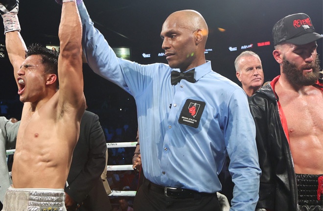 Restendiz celebrates after a nervous win in relation to the photo from the plant: Rhonda Costa/Premier Boxing Champions