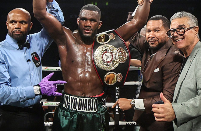 Hernandez remained undefeated photo: Rhonda Costa/Premier Boxing Champions