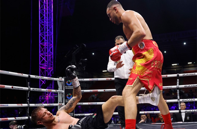 Callum Simpson drops Ivana Zucco before he stops him in the tenth round: Lawrence Lustig/Boxxer