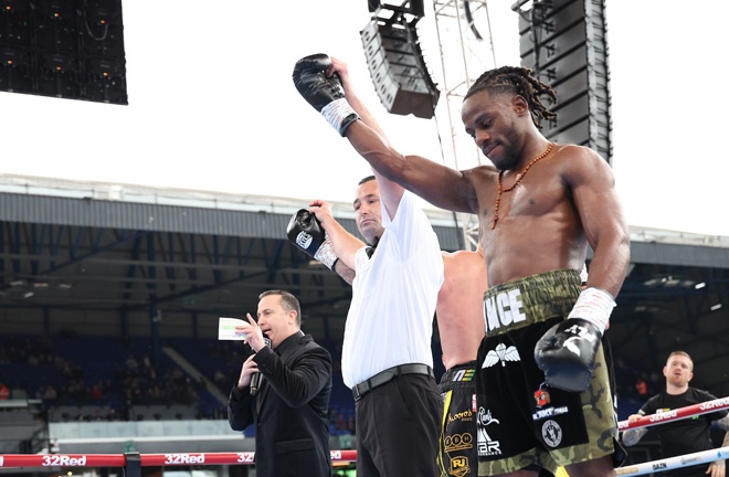 In the octopus Sam Gilley (18-1-1, KO9) was surprised by Gideon onyenani (7-5-1, Ko0), who kept the master Super Weltereight Commonwealth in the recognition of: Leigh Dawney/Queensberry.