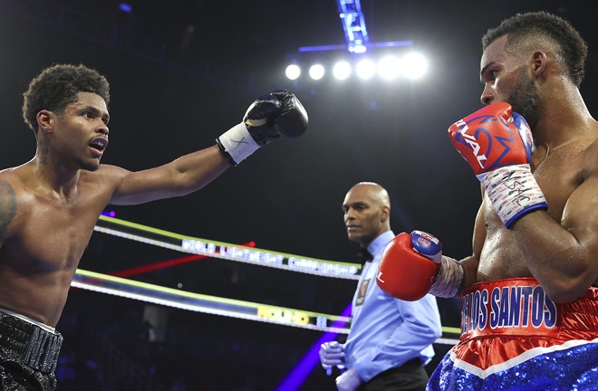 De Los Santos was beaten by Stevenson in his last outing Photo Credit: Mikey Williams/Top Rank
