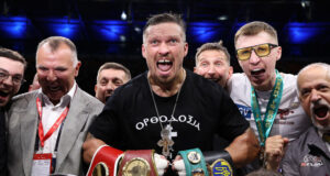Oleksandr Usyk knocked out Daniel Dubois in the fifth round of their rematch to become the undisputed heavyweight champion at Wembley Stadium Photo Credit: Queensberry/Leigh Dawney
