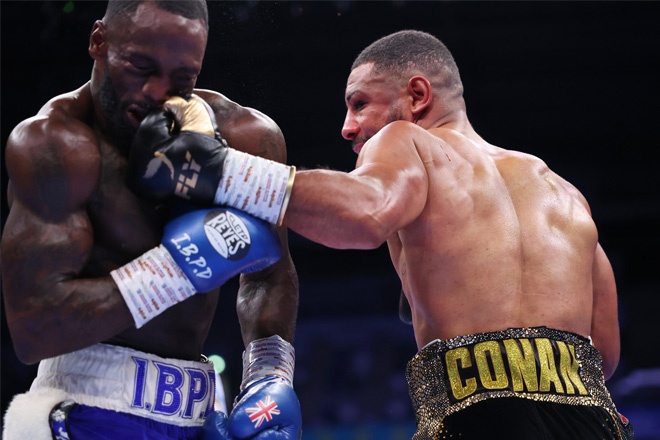Ishmael Davis was defeated over twelve rounds by Agyarko in Belfast Matthew Pover Matchroom Boxing