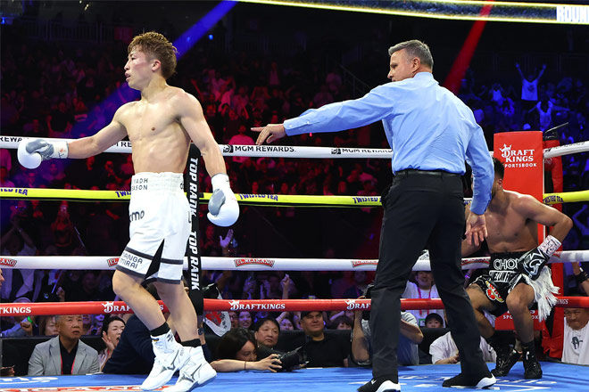 Naoya continues to dominate credit: Mikey Williams/Top Rank