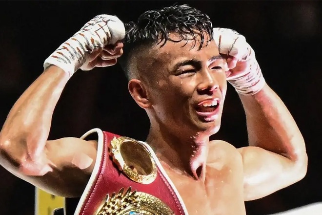 Yoshiki Takei vs Christian Medina Jiminez features on the Naoya Inoue VS Akhmadaliev Credit: Ring Magazine