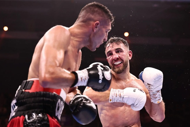 Nathaniel Collins held to a draw by Cristobal Lorente Credit: Leigh Dawney/ Queensberry