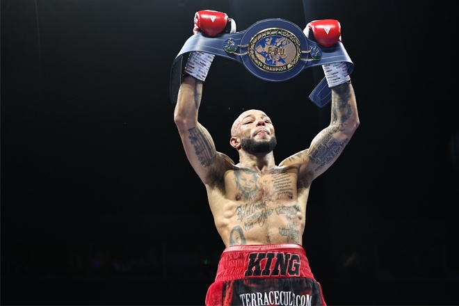 lyndon Arthur shone, defeating Brad Rea over twelve rounds. Credit: Leigh Dawney/ Queensberry