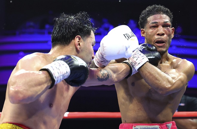 Delgado edged past Rodriguez in April Photo Credit: Mikey Williams/Top Rank