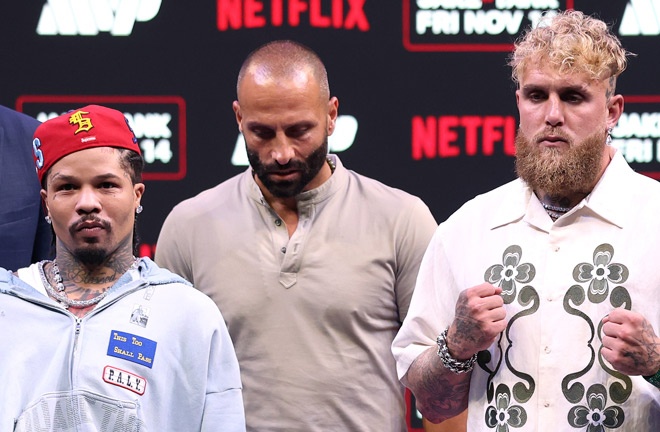 Paul's exhibition with Davis has been cancelled Photo Credit: Esther Lin / Most Valuable Promotions