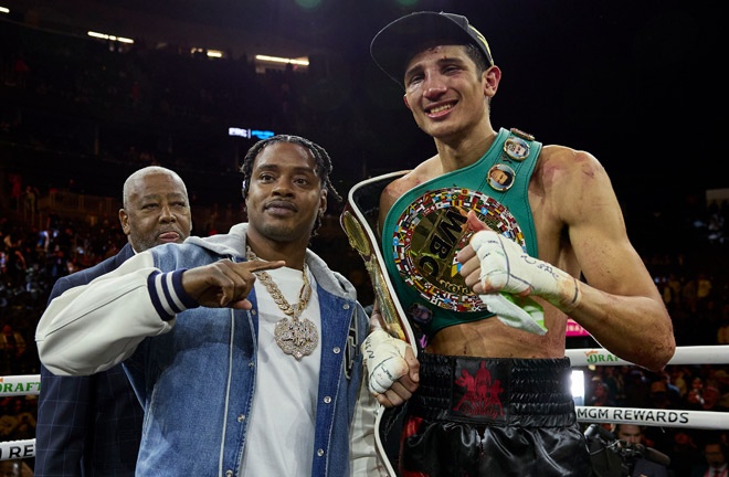 Spence entered the ring after Fundora defeated Tszyu in March 2024. Photo: Esther Lin/Premier Boxing Champions