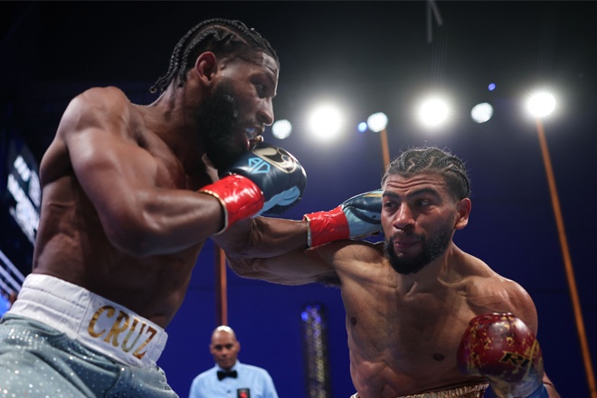 Raymond Muratalla defeated Andy Cruz in 12 rounds. Source: Cris Esqueda/Boxing in the Match Room