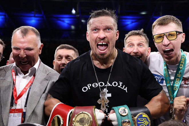 Johnny Nelson warns against signing Moses Itauma for Oleksandr Usyk. Source: Queensberry