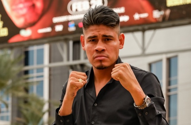 Emanuel Navarrete vs Eduardo Nunez – Big Fight Preview & Predictions
